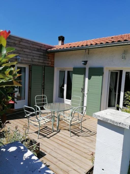 Villa La P'Tite Guinguette Salles  Exterior foto